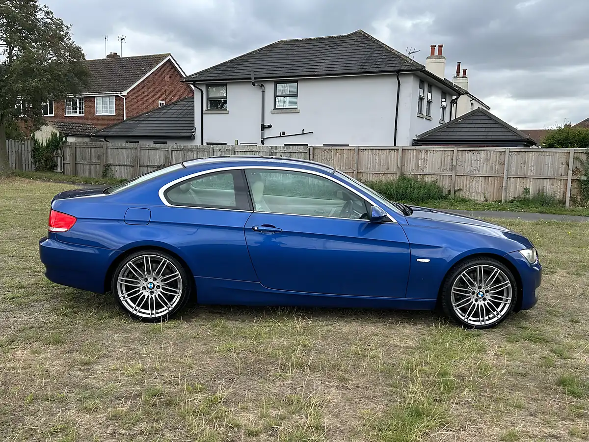 Used 2008 BMW 3 Series Se Montego Blue - Interior and Exterior details 4