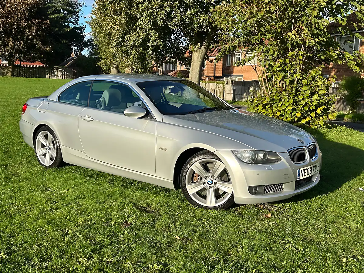 Used 2008 BMW 3 Series Se Titanium Silver - Interior and Exterior details 4