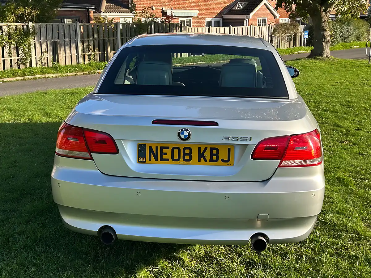 Used 2008 BMW 3 Series Se Titanium Silver - Interior and Exterior details 9