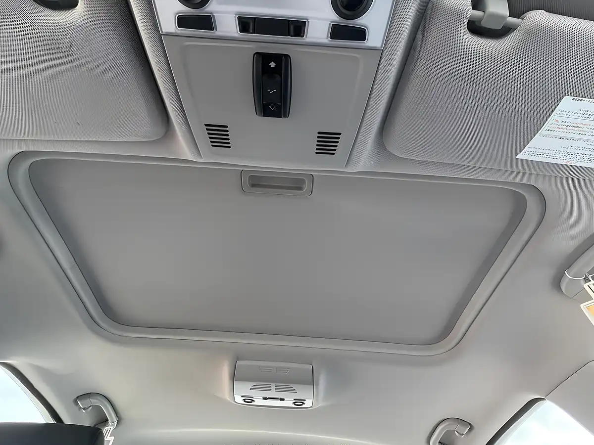 Used 2008 BMW 3 Series Se White - Interior and Exterior details 13
