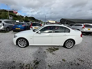Used 2008 BMW 3 Series Se White - Interior and Exterior details 4