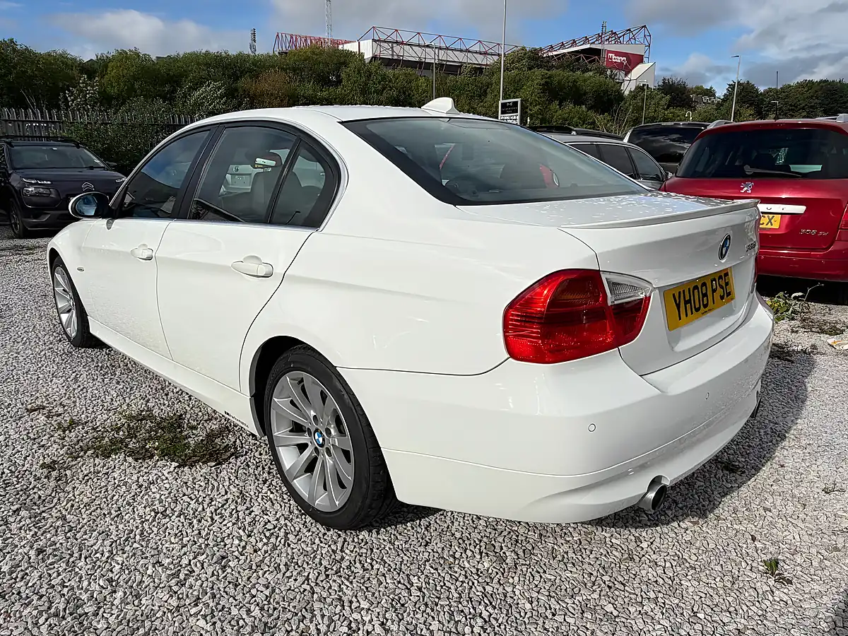 Used 2008 BMW 3 Series Se White - Interior and Exterior details 6