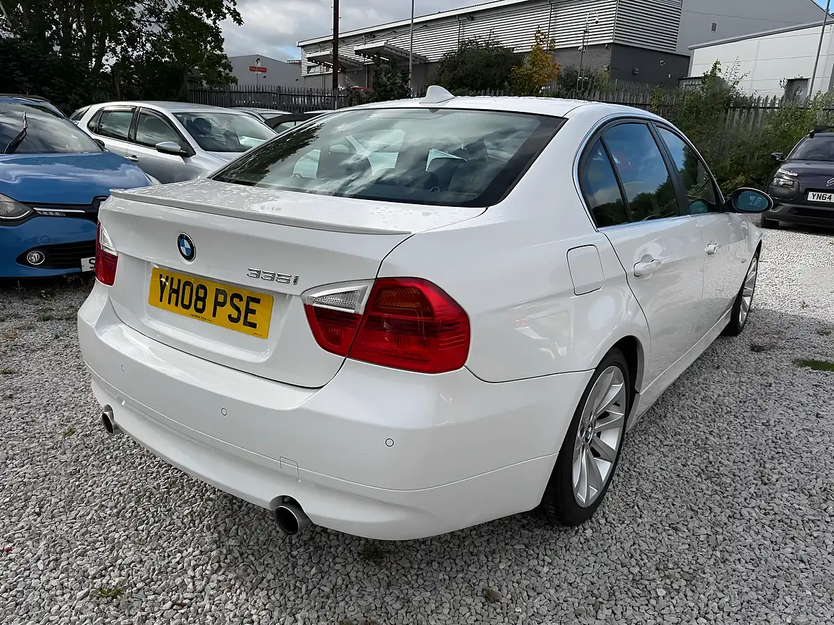 Used 2008 BMW 3 Series Se White - Interior and Exterior details 8