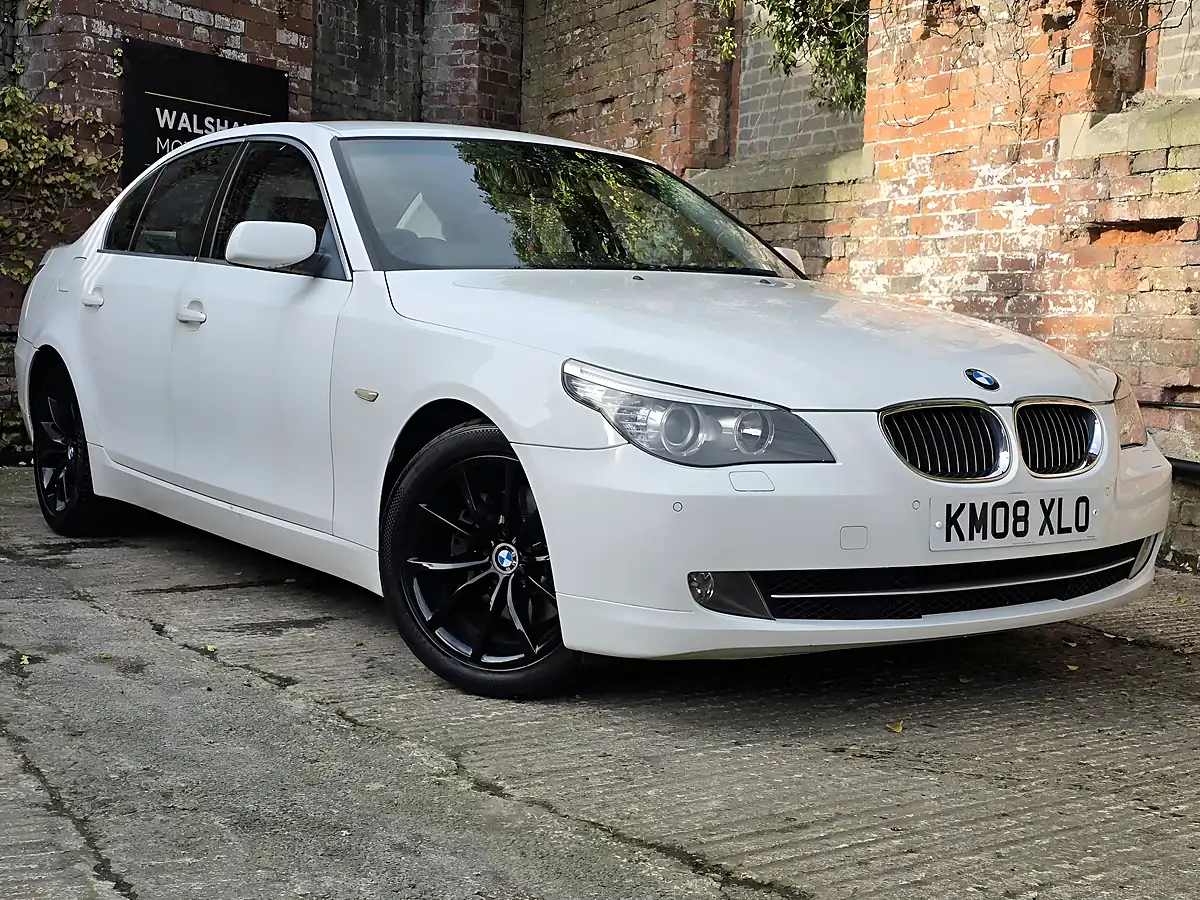 Used 2008 BMW 5 Series Se White - Interior and Exterior details 3