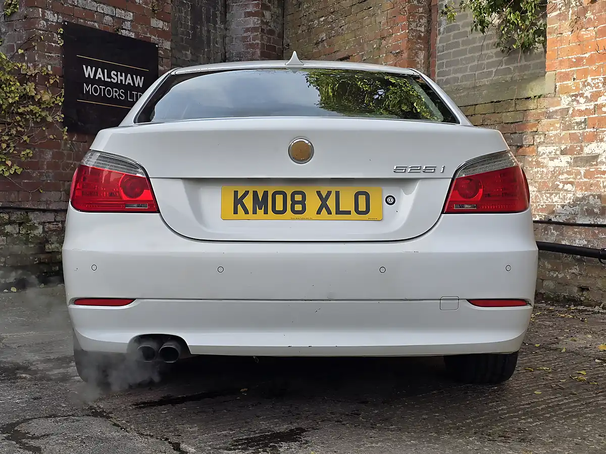 Used 2008 BMW 5 Series Se White - Interior and Exterior details 8