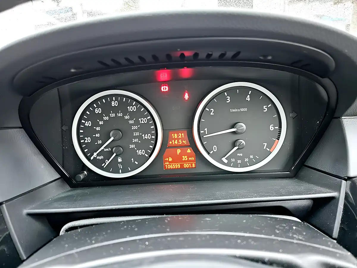 Used 2008 BMW 525i Luxury Silver - Interior and Exterior details 11