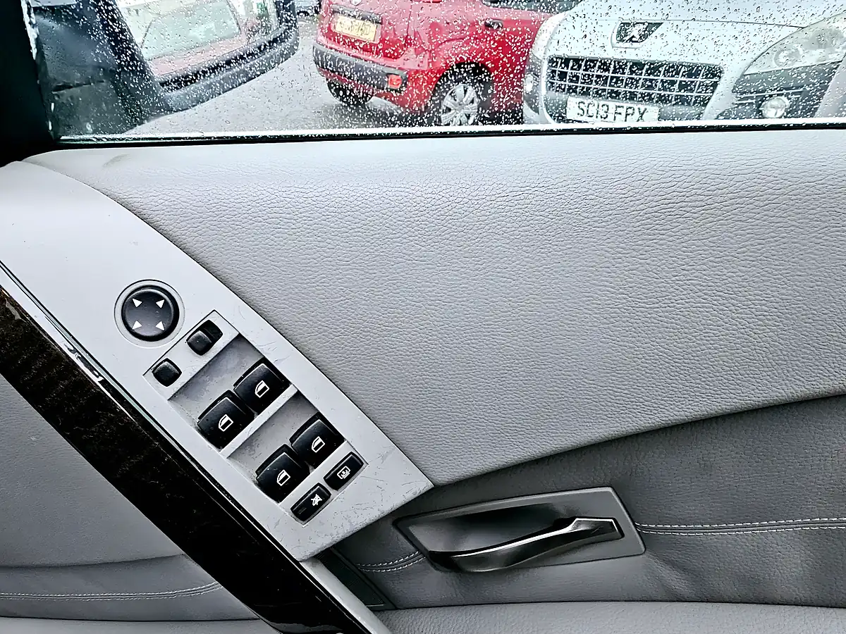 Used 2008 BMW 525i Luxury Silver - Interior and Exterior details 13