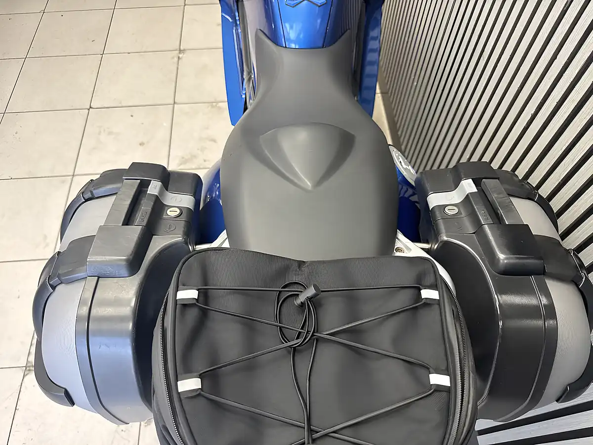 Used 2008 BMW F 800 ST Blue - Interior and Exterior details 7