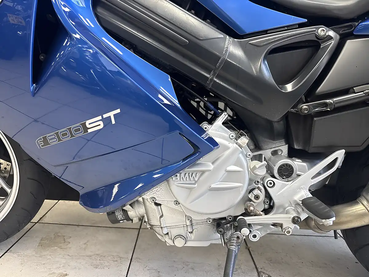 Used 2008 BMW F 800 ST Blue - Interior and Exterior details 9