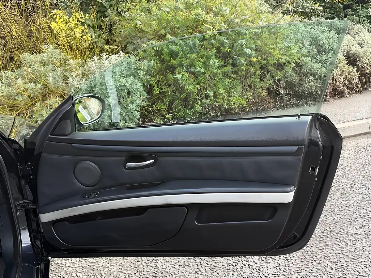 Used 2008 BMW M3 Coupe Black - Interior and Exterior details 11
