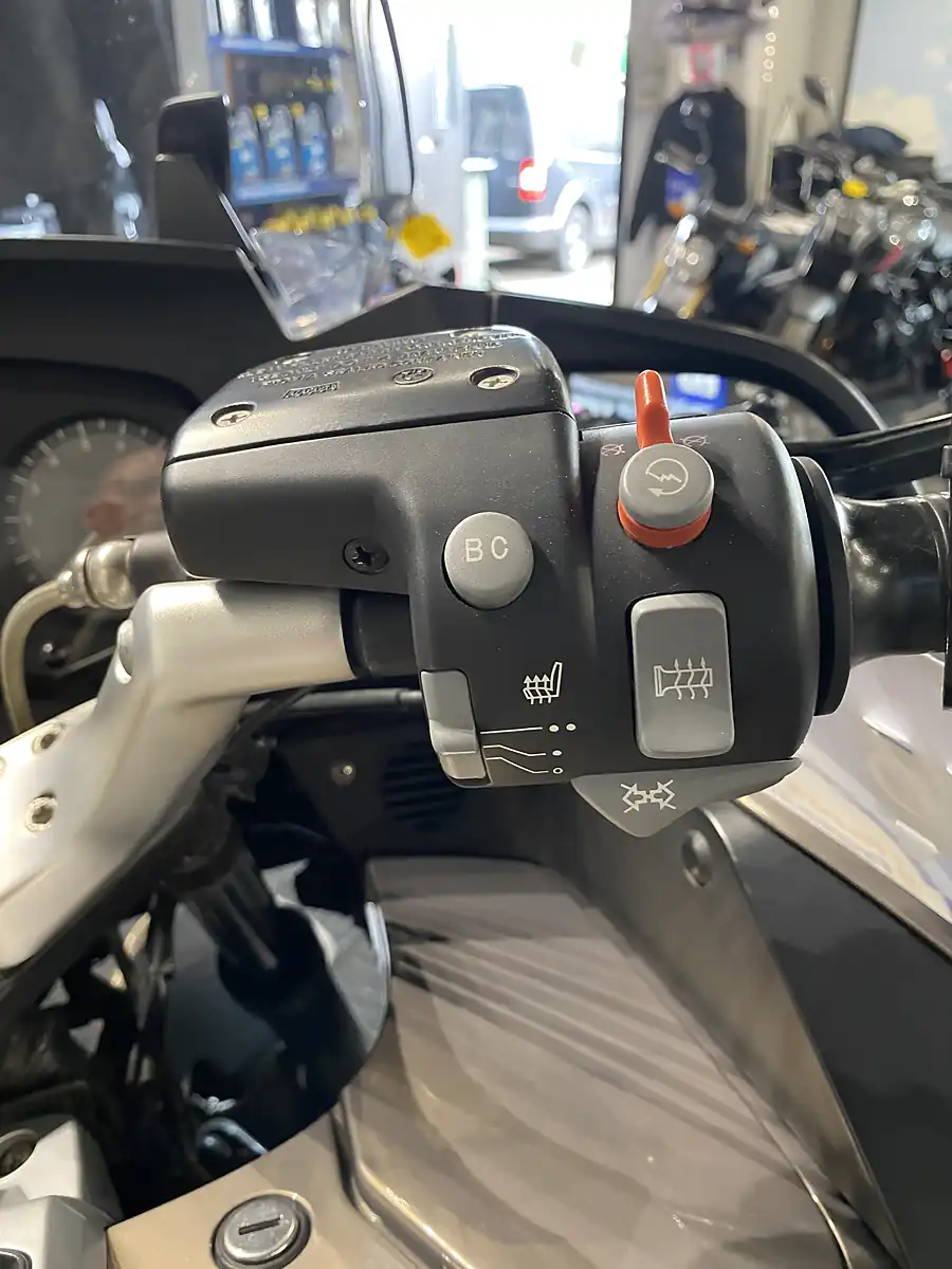 Used 2008 BMW R1200 Rt - Interior and Exterior details 8