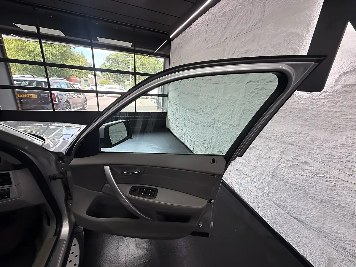 Used 2008 BMW X3 Se Silver - Interior and Exterior details 19