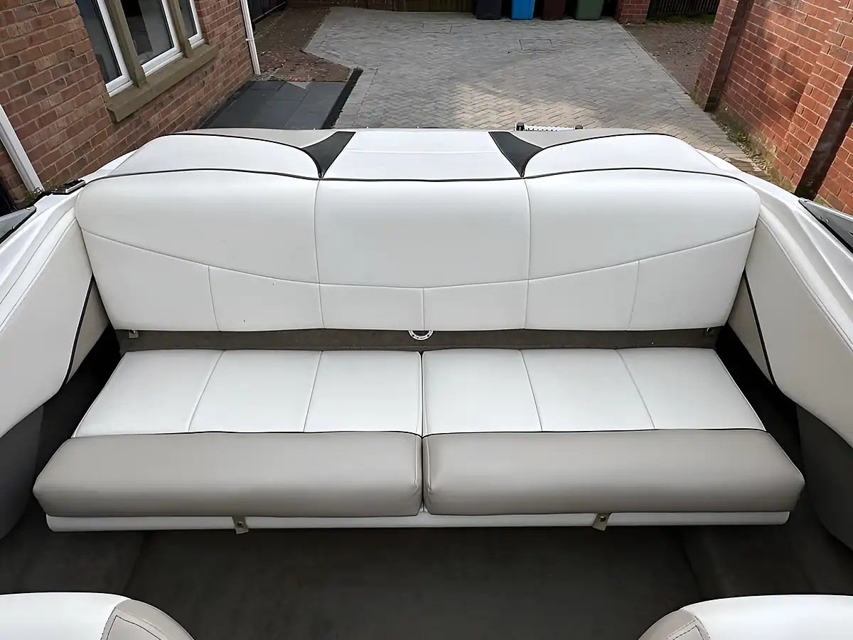 Used 2008 Campion Allante 505 White/Black - Interior and Exterior details 12
