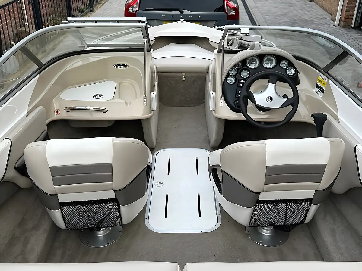 Used 2008 Campion Allante 505 White/Black - Interior and Exterior details 9