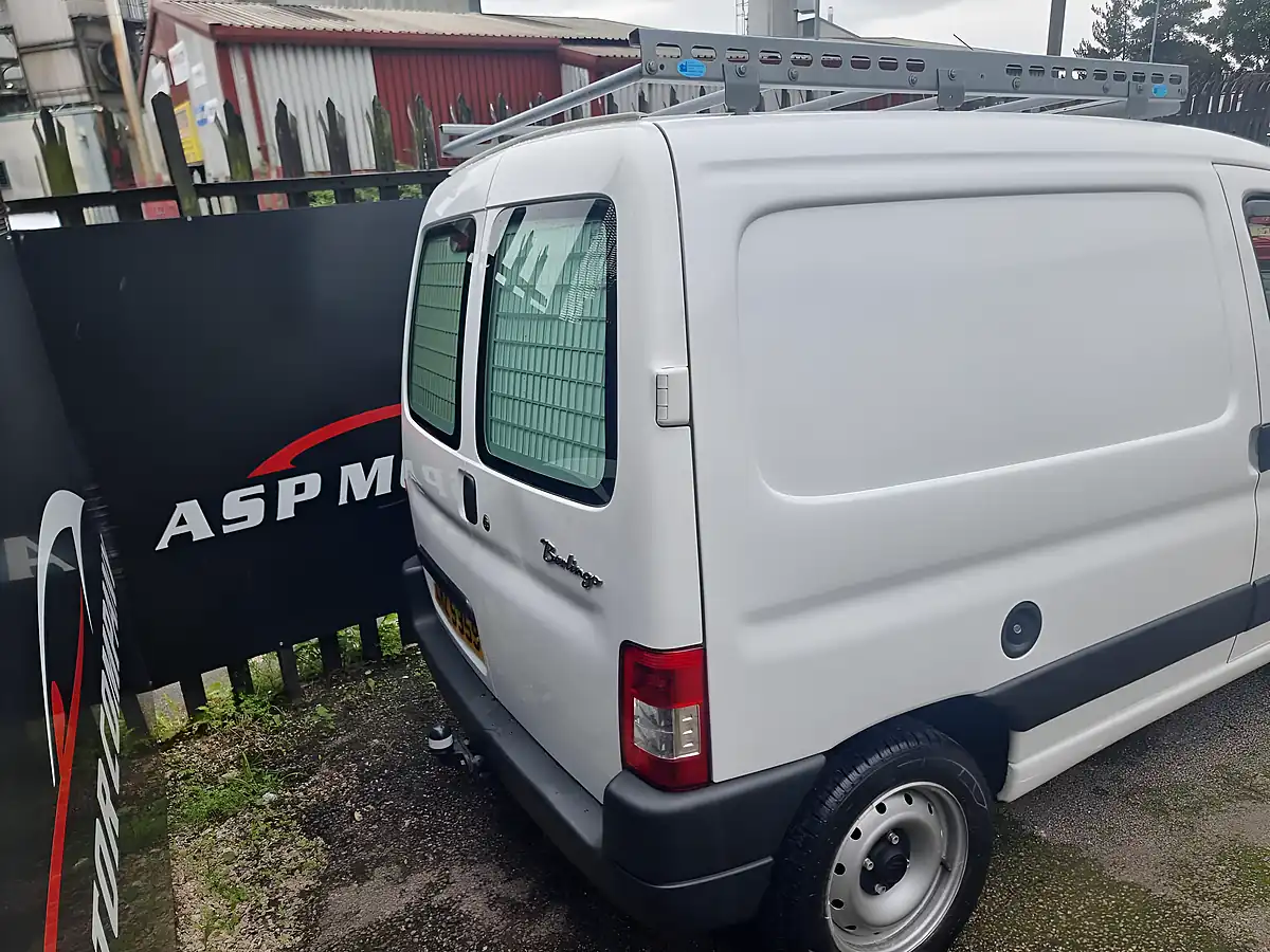 Used 2008 Citroen Berlingo 750 Panel Van White - Interior and Exterior details 10