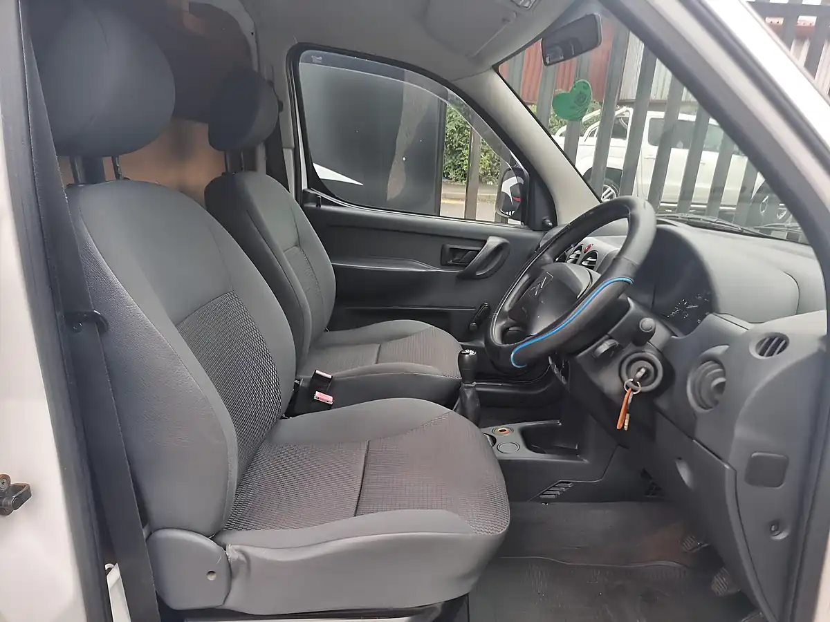 Used 2008 Citroen Berlingo 750 Panel Van White - Interior and Exterior details 12
