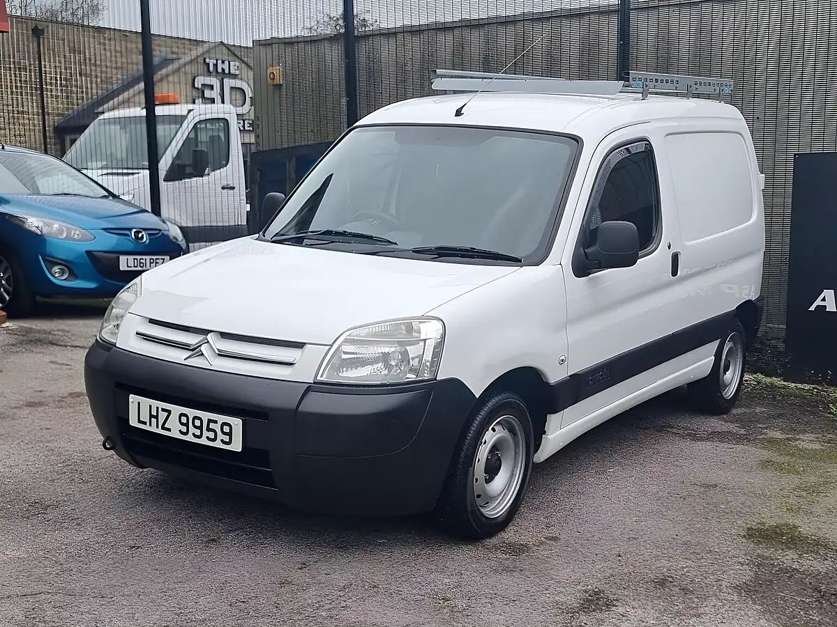 Used 2008 Citroen Berlingo 750 Panel Van White - Interior and Exterior details 3