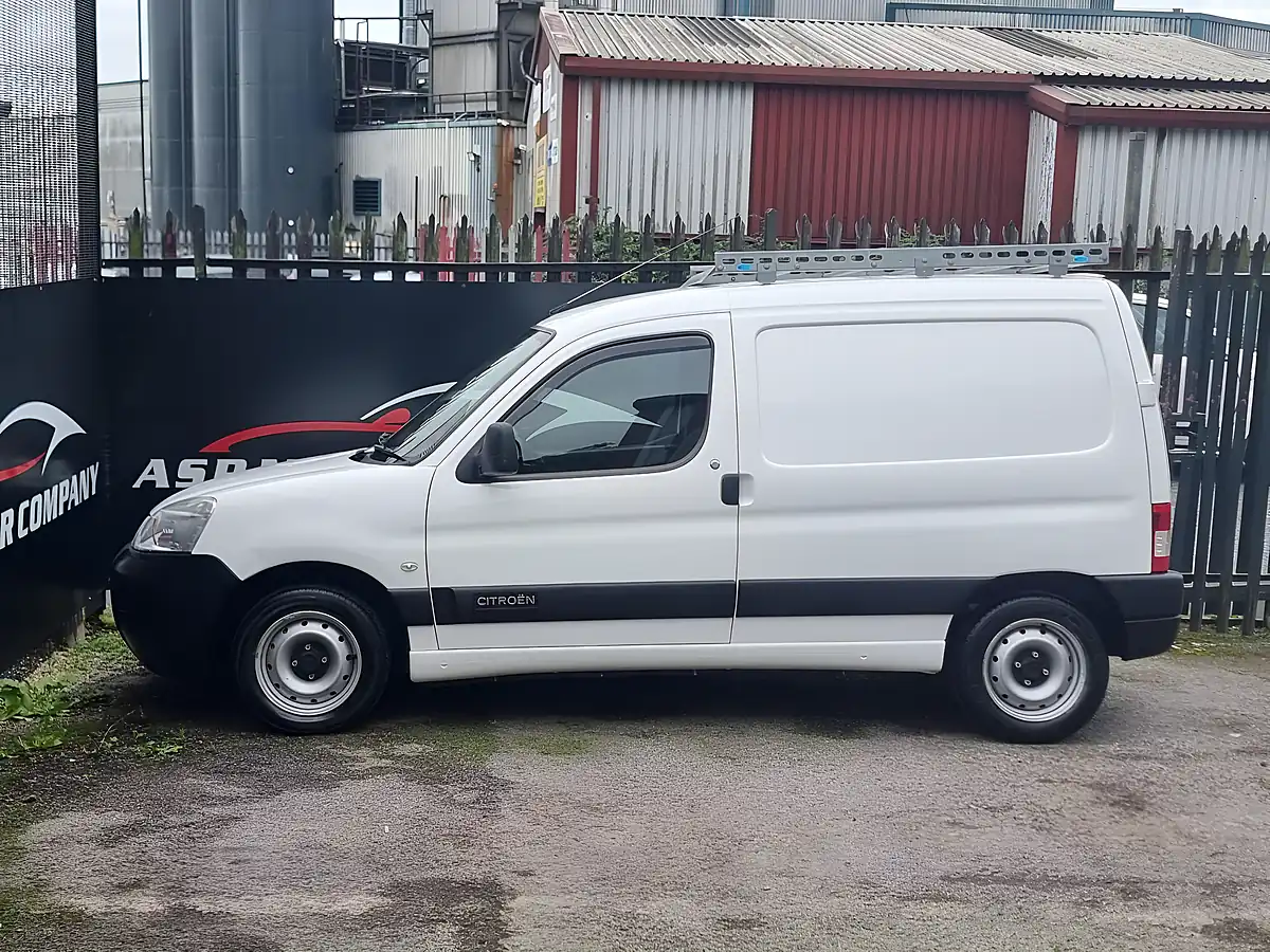 Used 2008 Citroen Berlingo 750 Panel Van White - Interior and Exterior details 4