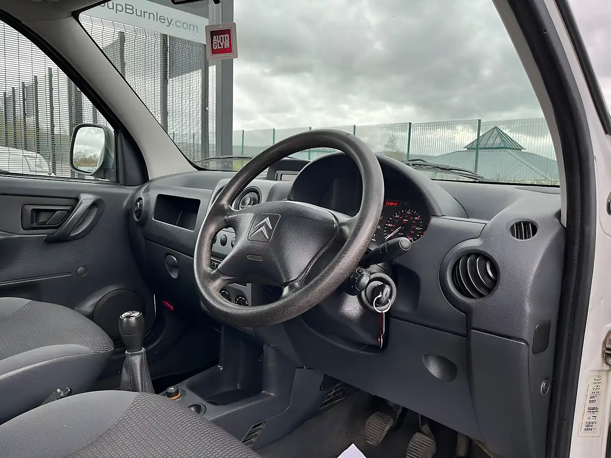 Used 2008 Citroen Berlingo Enterprise White - Interior and Exterior details 13