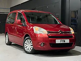 Used 2008 Citroen Berlingo Vtr Multispace Red - Interior and Exterior details 3