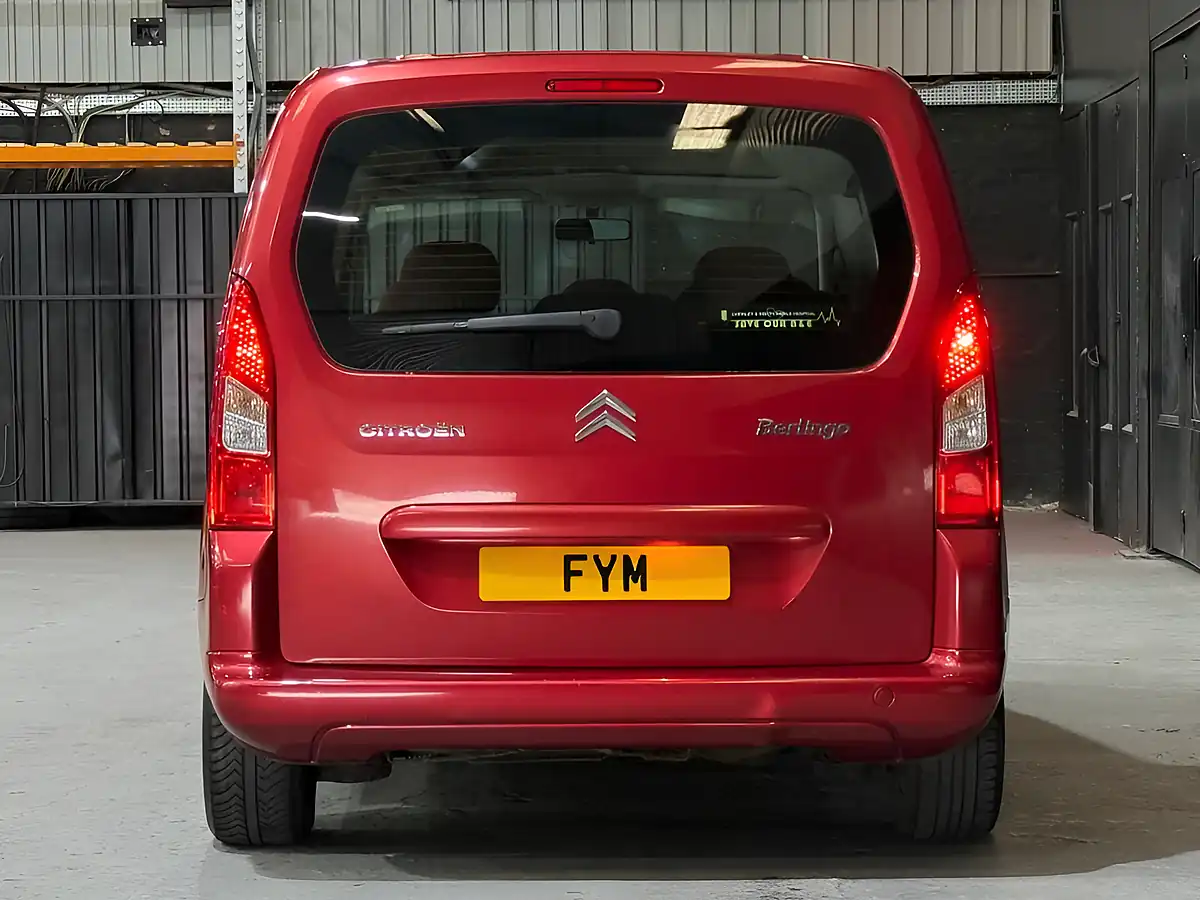Used 2008 Citroen Berlingo Vtr Multispace Red - Interior and Exterior details 9