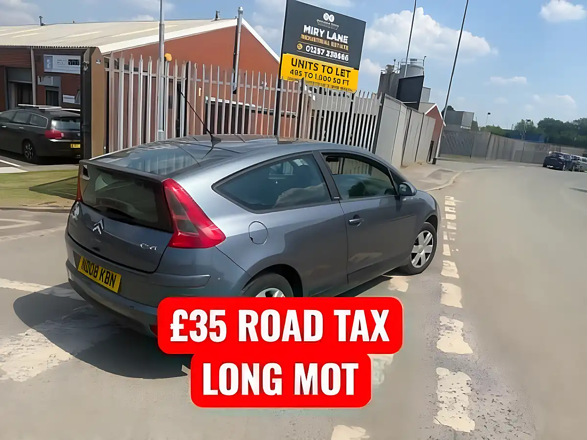 Used 2008 Citroën C4 Vtr Grey - Front View