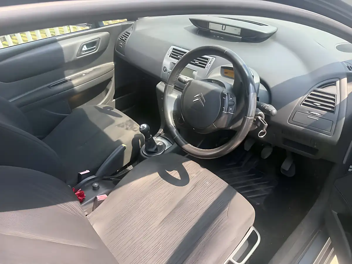 Used 2008 Citroën C4 Vtr Grey - Interior and Exterior details 14