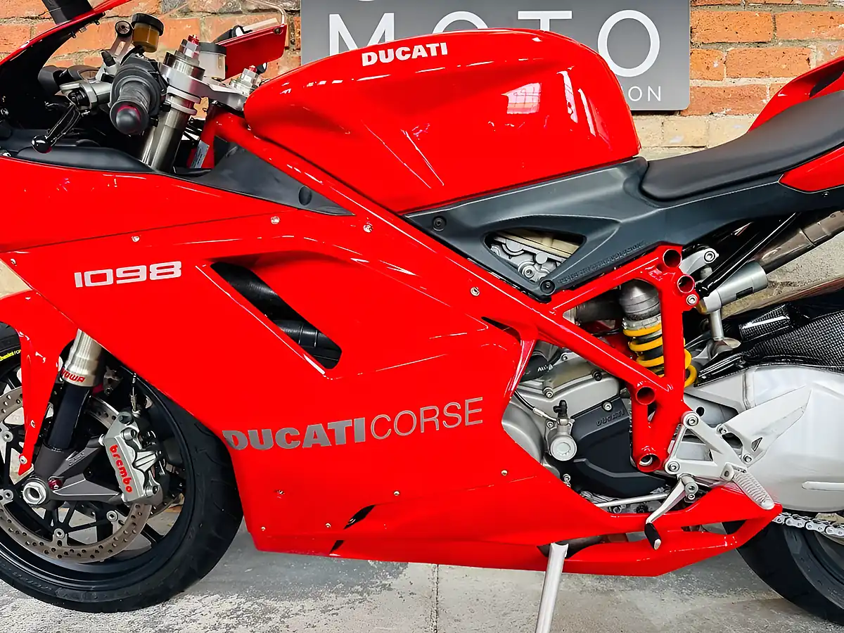 Used 2008 Ducati 1098 Standard Red - Interior and Exterior details 16