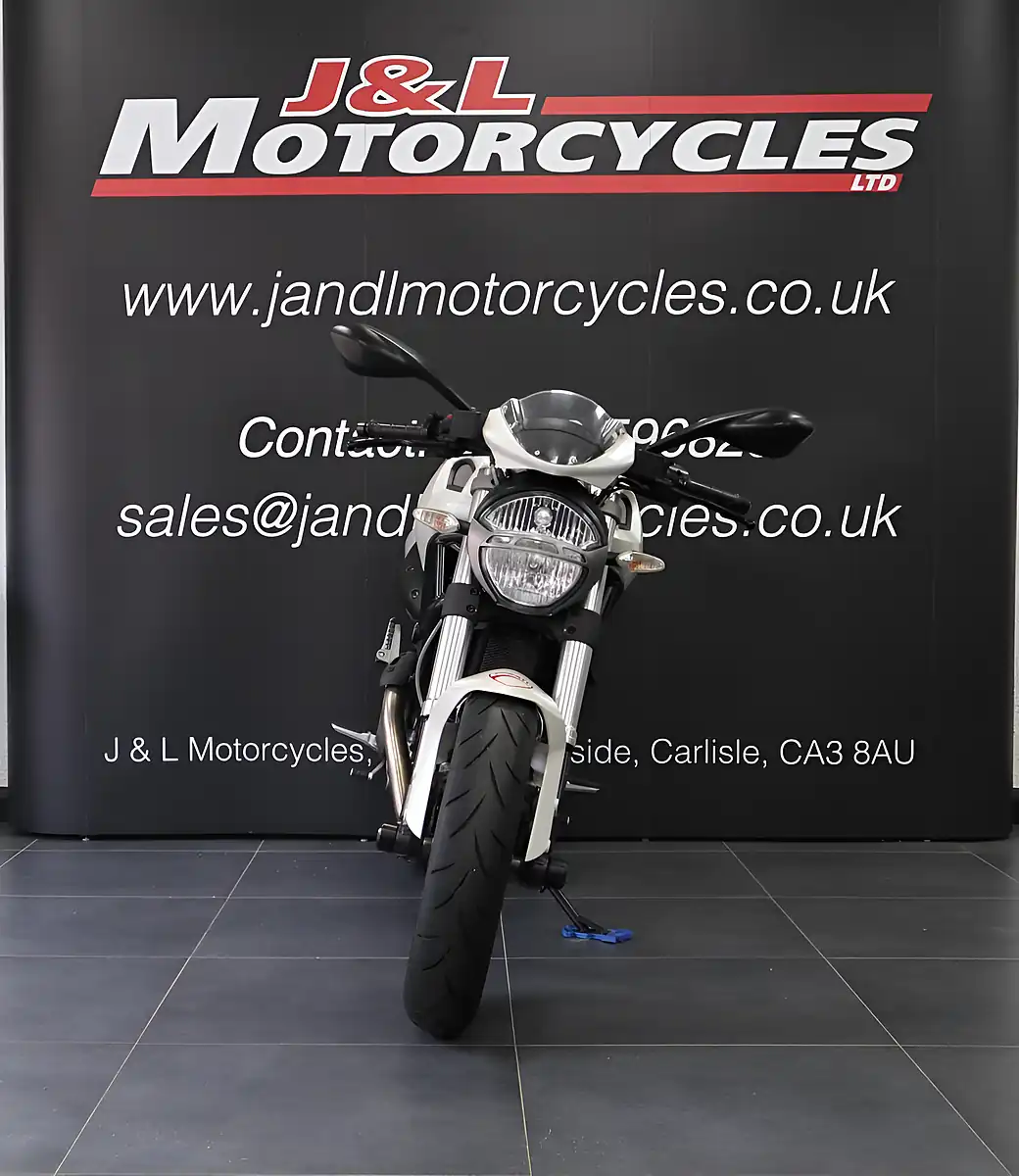 Used 2008 Ducati Monster 696+ White - Interior and Exterior details 3