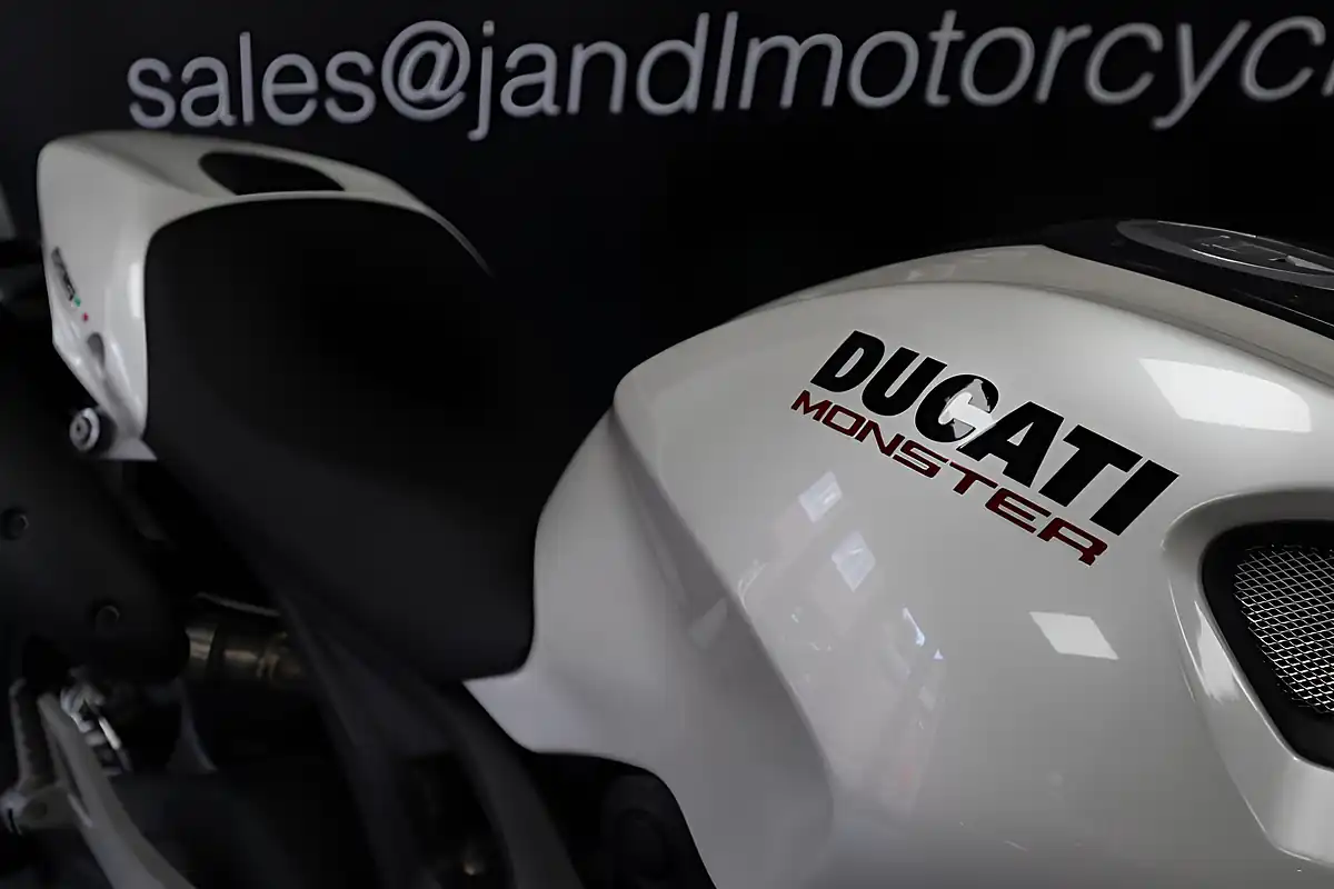 Used 2008 Ducati Monster 696+ White - Interior and Exterior details 6