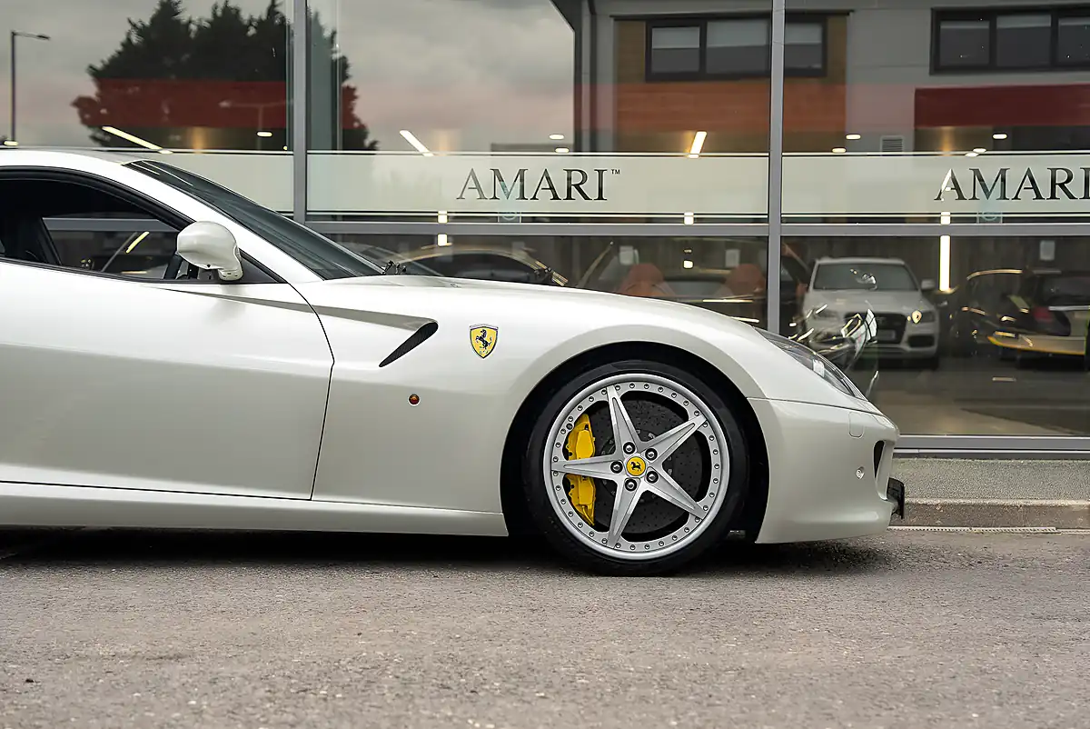 Used 2008 Ferrari 599 Gtb Fiorano Hgte Bianco Fuji - Interior and Exterior details 10