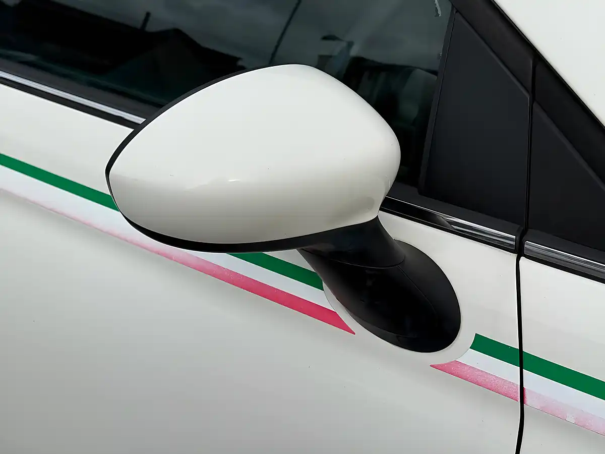 Used 2008 Fiat 500 Pop White - Interior and Exterior details 17