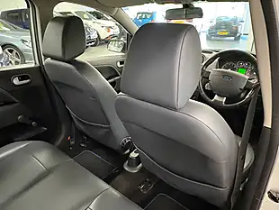 Used 2008 Ford Fiesta Ghia Silver - Interior and Exterior details 12