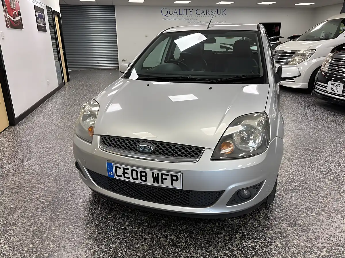 Used 2008 Ford Fiesta Ghia Silver - Interior and Exterior details 8