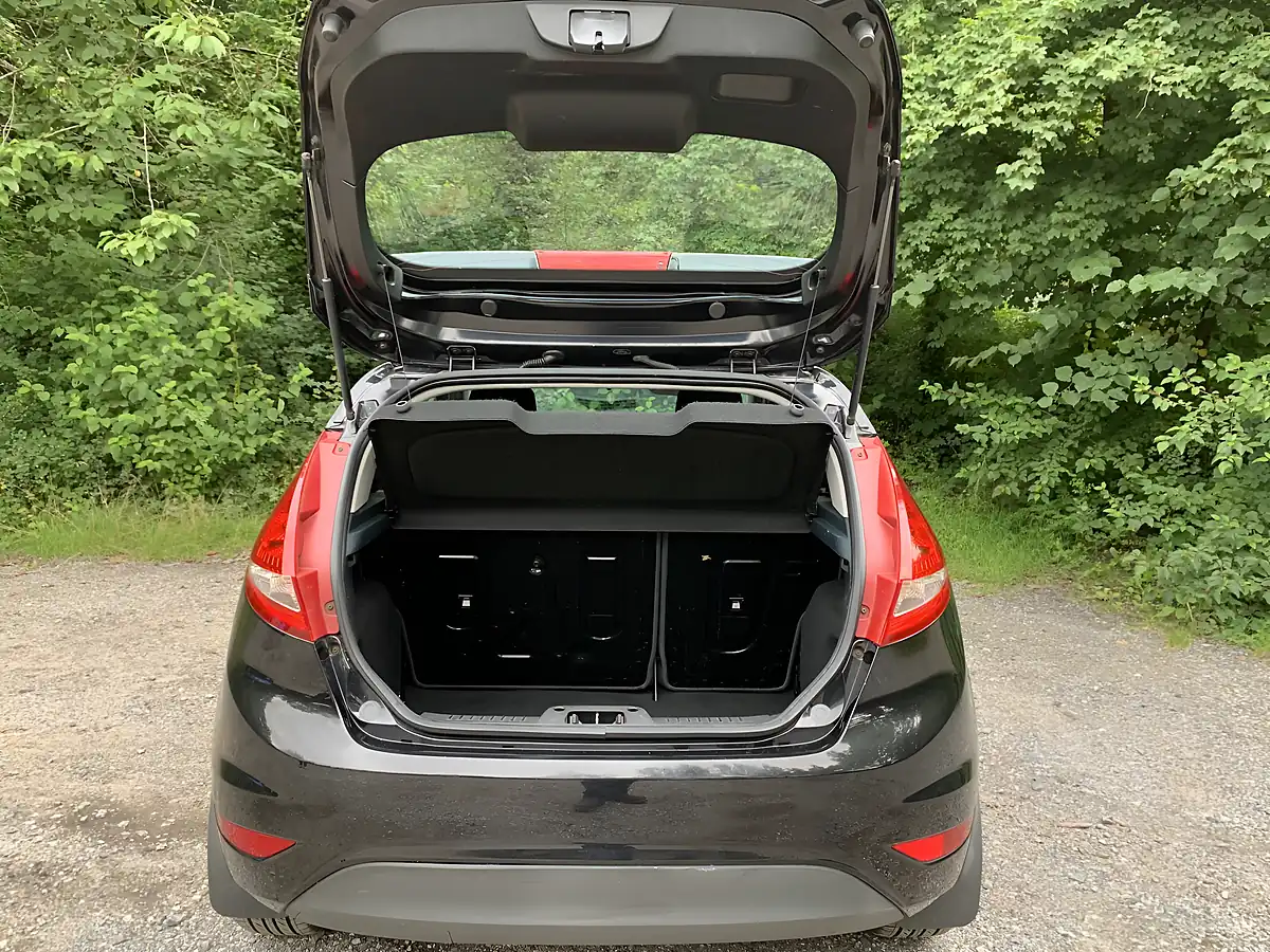 Used 2008 Ford Fiesta Style Black - Interior and Exterior details 9