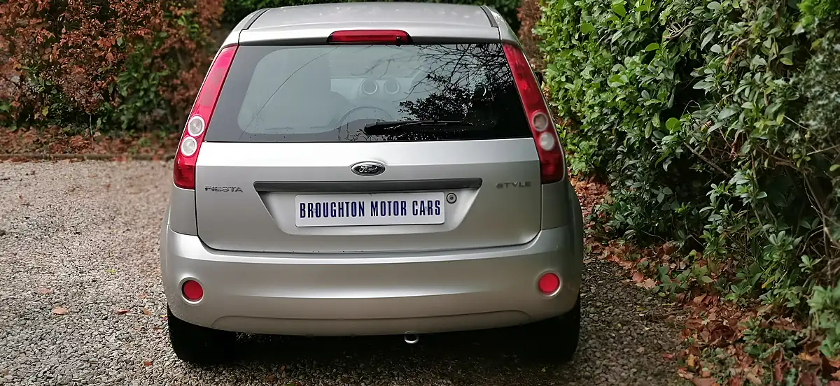 Used 2008 Ford Fiesta Style Climate Silver - Interior and Exterior details 8