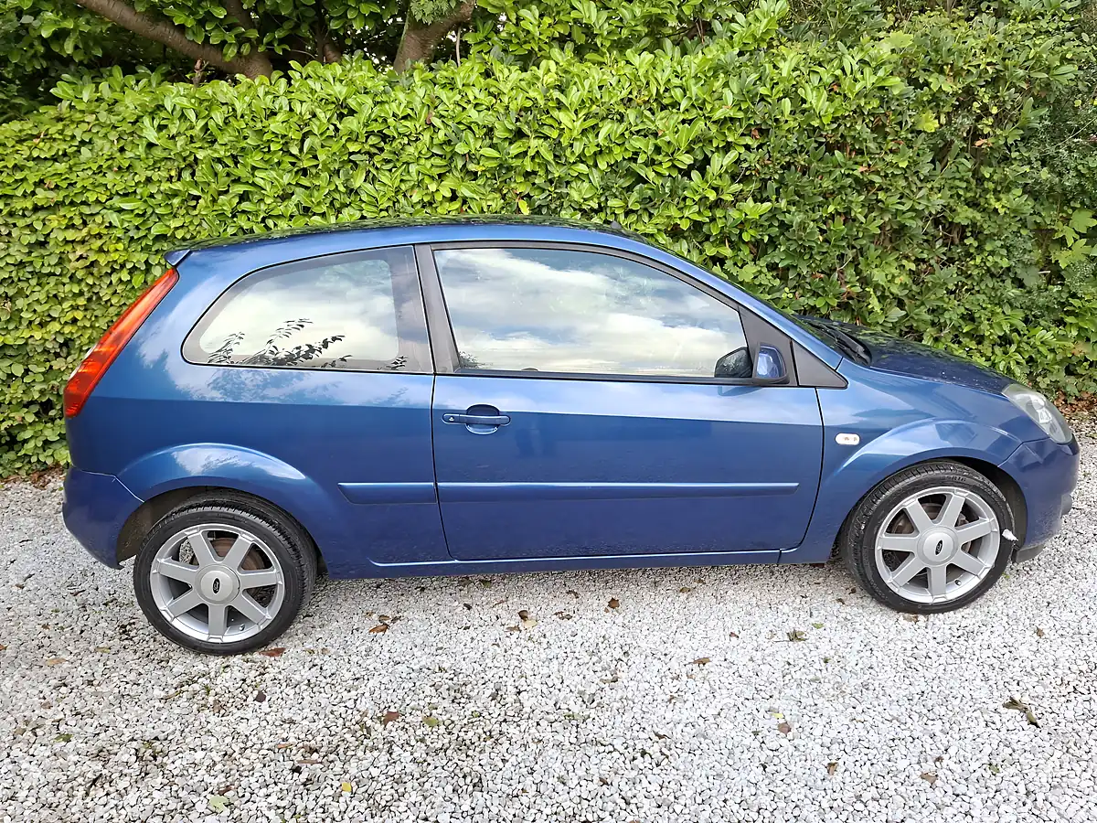 Used 2008 Ford Fiesta Zetec Blue Edition Blue - Interior and Exterior details 4