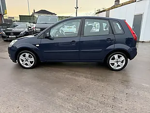 Used 2008 Ford Fiesta Zetec Blue - Interior and Exterior details 5