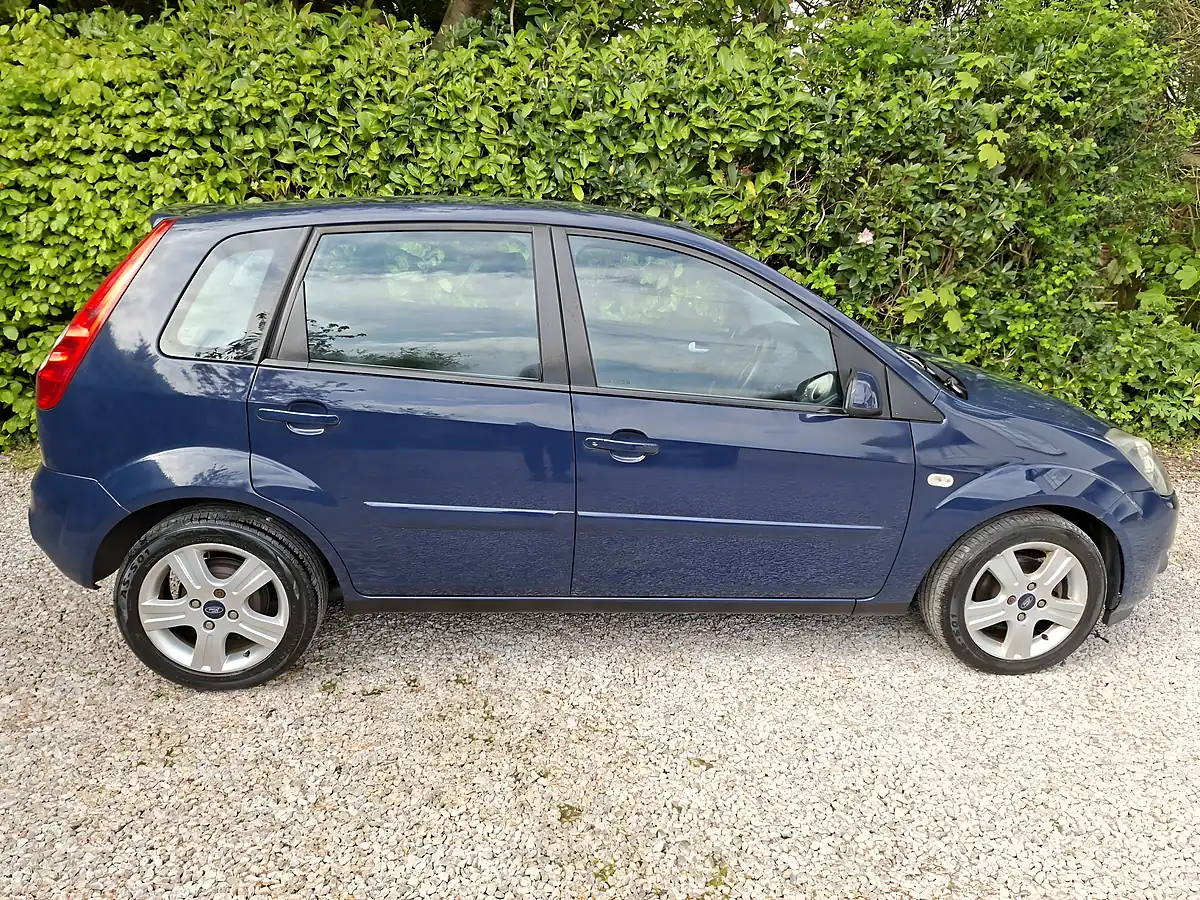 Used 2008 Ford Fiesta Zetec Climate Blue - Interior and Exterior details 3