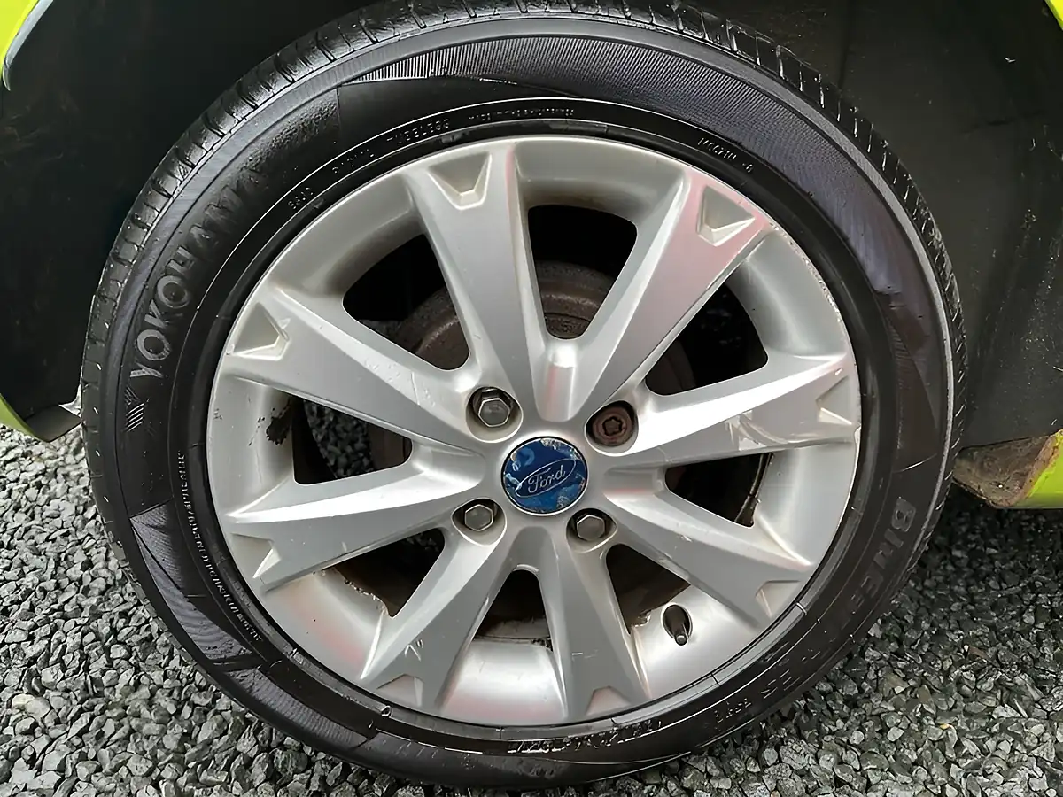 Used 2008 Ford Fiesta Zetec Green - Interior and Exterior details 10