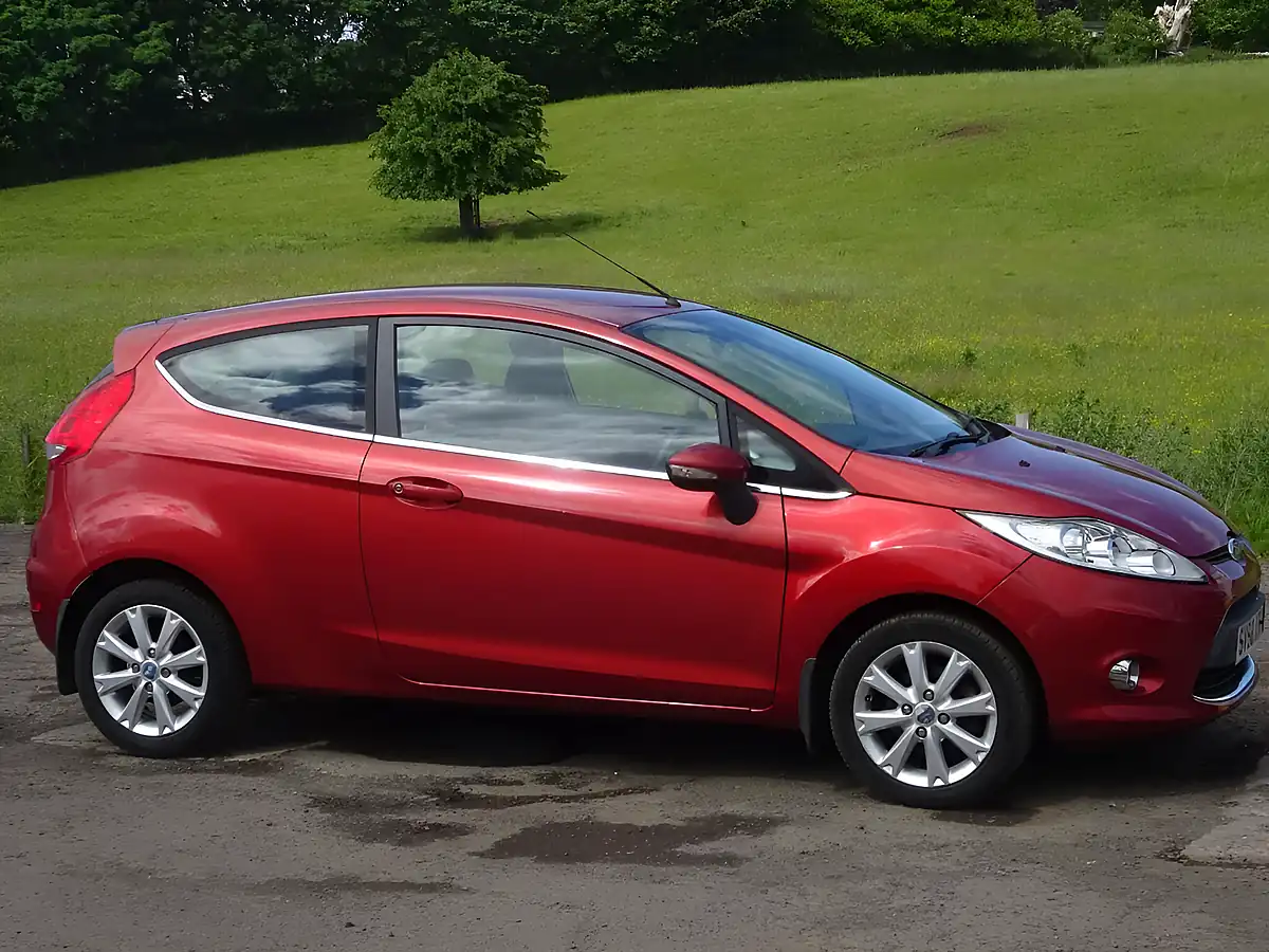 Used 2008 Ford Fiesta Zetec Red - Interior and Exterior details 13