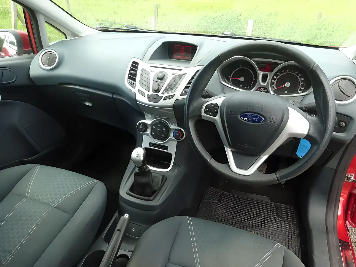 Used 2008 Ford Fiesta Zetec Red - Interior and Exterior details 16