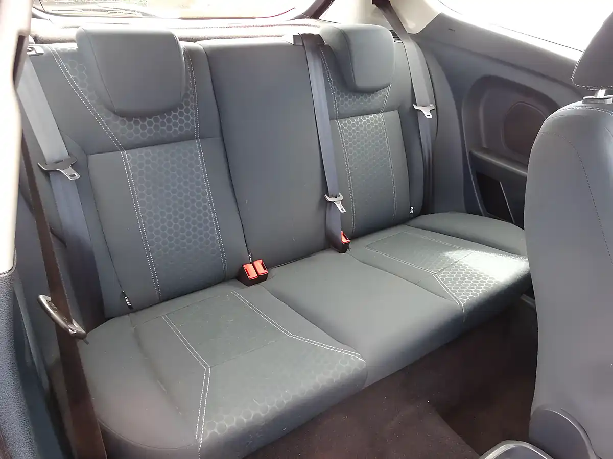 Used 2008 Ford Fiesta Zetec Red - Interior and Exterior details 18