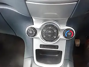Used 2008 Ford Fiesta Zetec Red - Interior and Exterior details 19