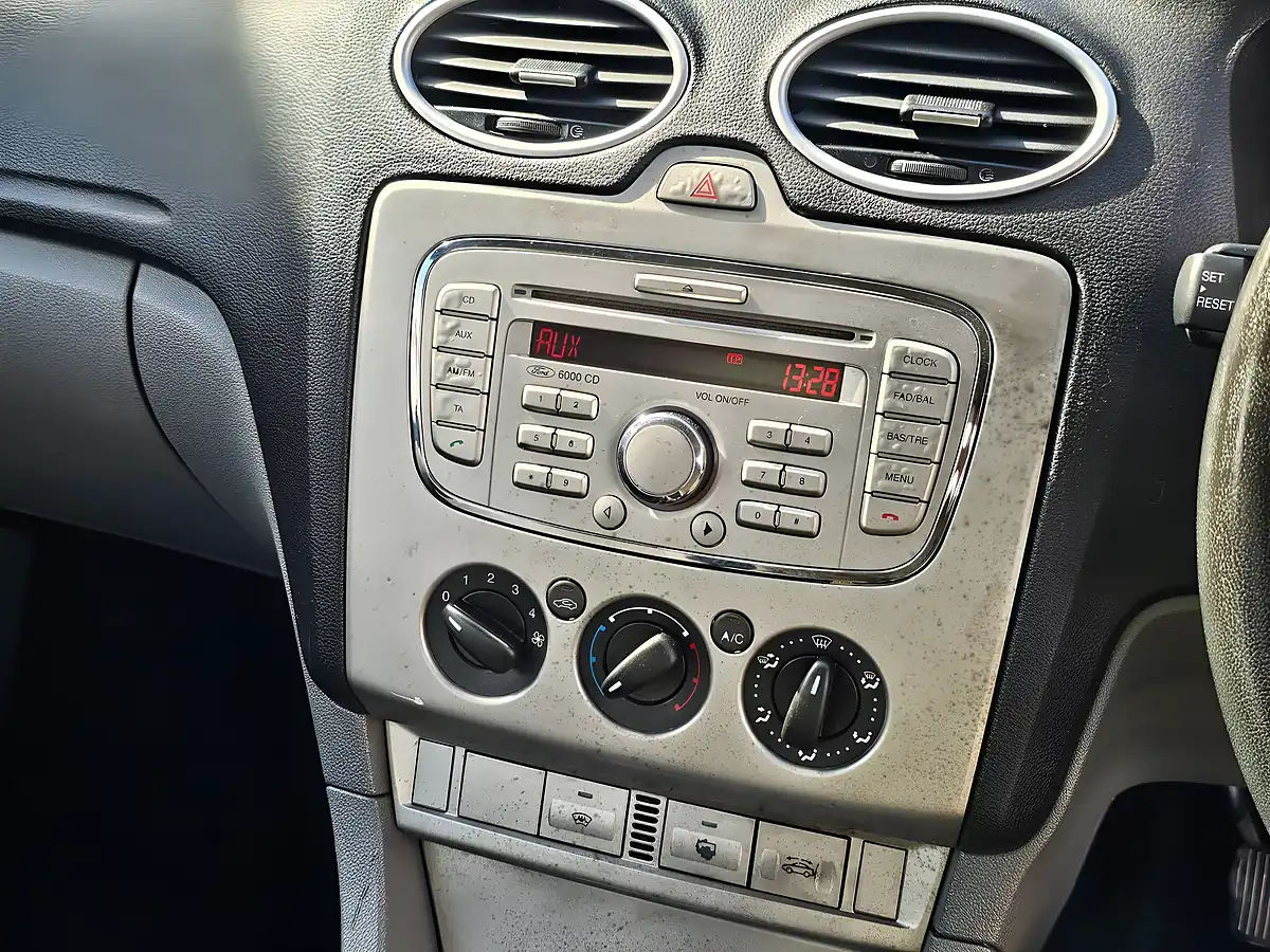 Used 2008 Ford Focus Cc Blue - Interior and Exterior details 16