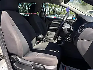Used 2008 Ford Focus Zetec Climate Silver - Interior and Exterior details 10