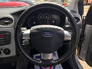 Used 2008 Ford Focus Zetec Climate Silver - Interior and Exterior details 16