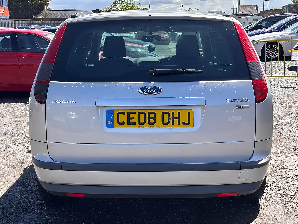 Used 2008 Ford Focus Zetec Climate Silver - Interior and Exterior details 6