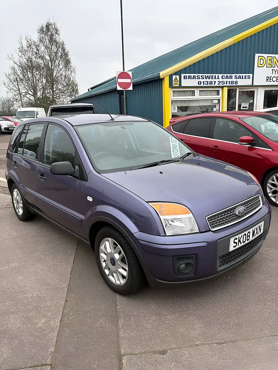 Used 2008 Ford Fusion Zetec Climate Purple - Front View