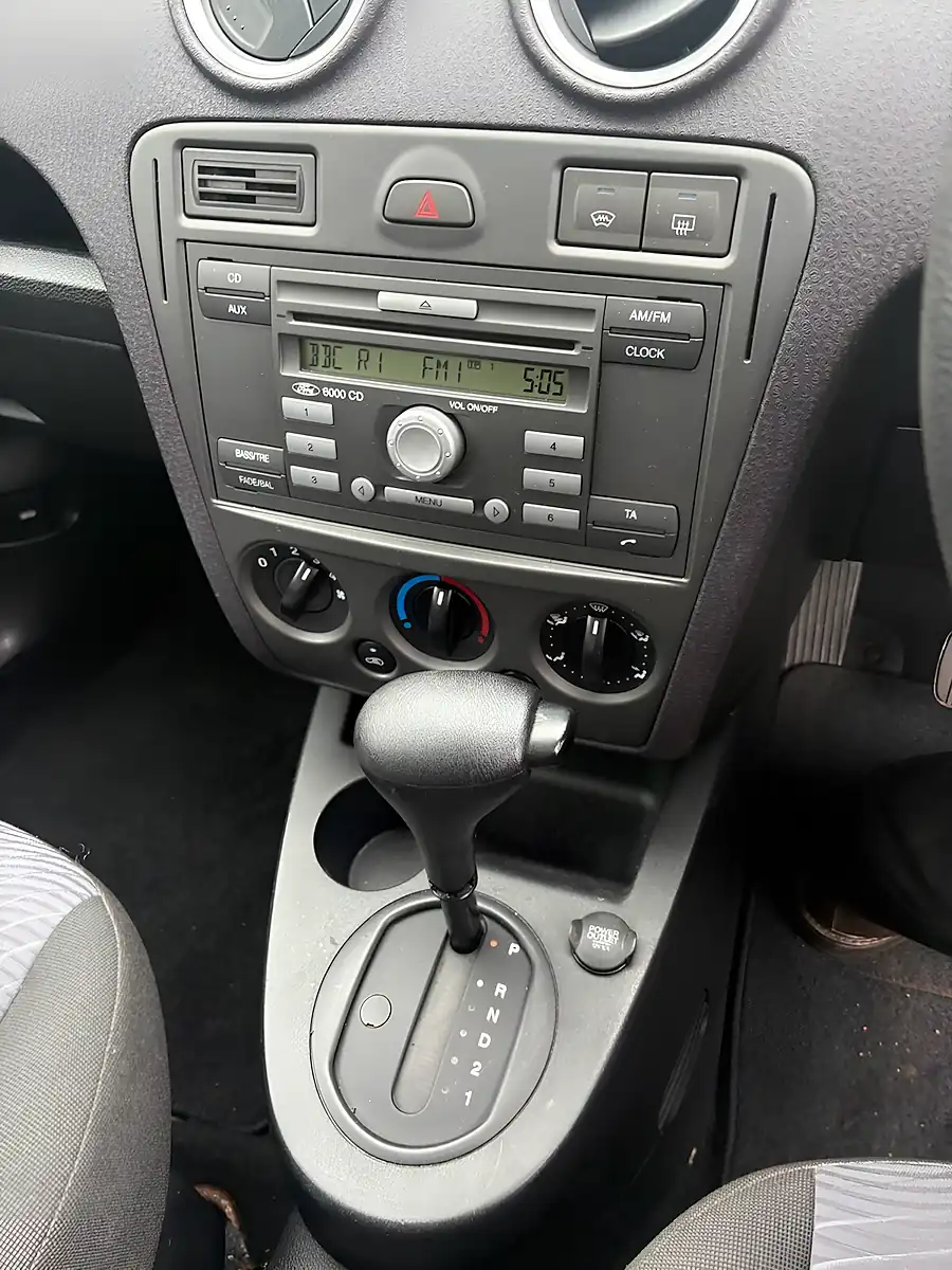 Used 2008 Ford Fusion Zetec Climate Purple - Interior and Exterior details 12